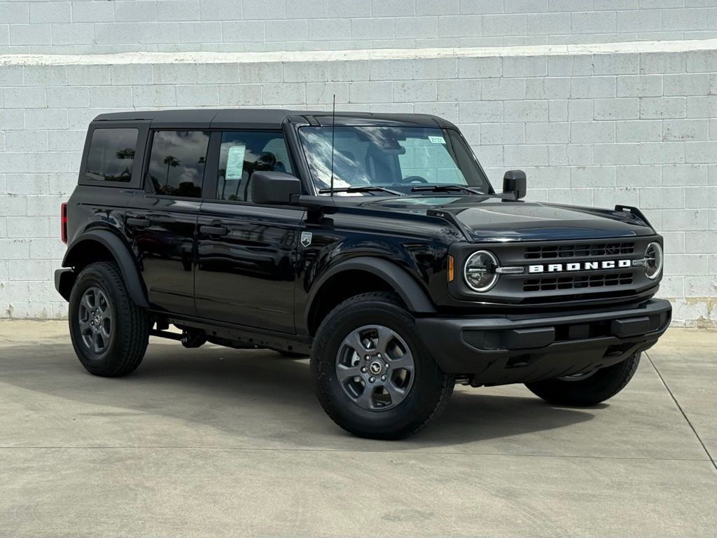 2025 Ford Bronco 4-Door Big Bend's photo