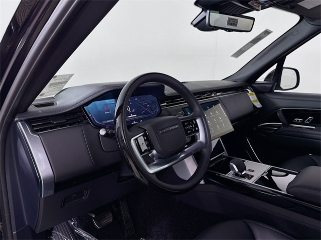 2025 Land Rover Range Rover Autobiography LWB photo 3