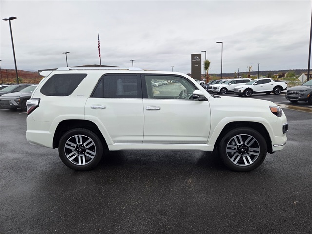 2023 Toyota 4Runner Limited photo 3