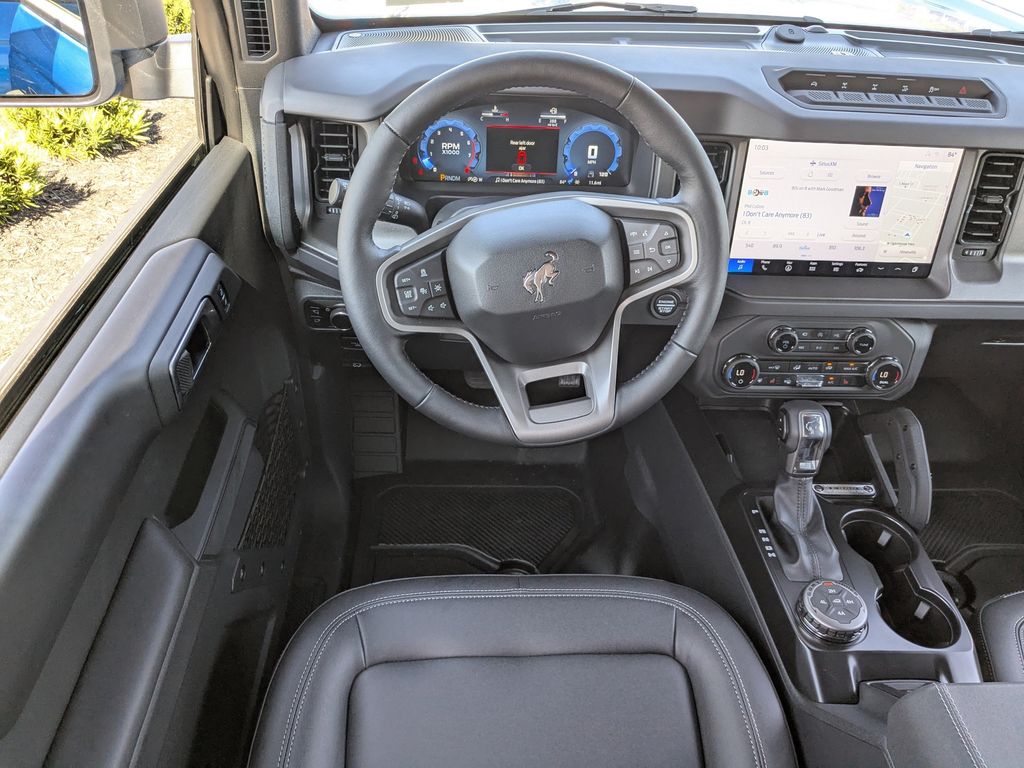 2025 Ford Bronco Badlands photo 16