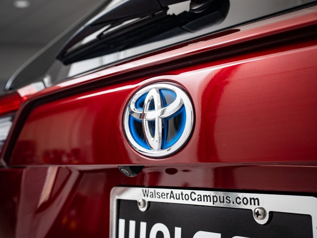 2021 Toyota RAV4 Hybrid XLE photo 17