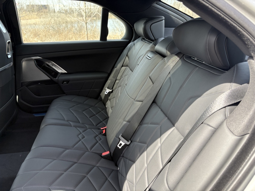 2025 Bmw i7 xDrive60 photo 16
