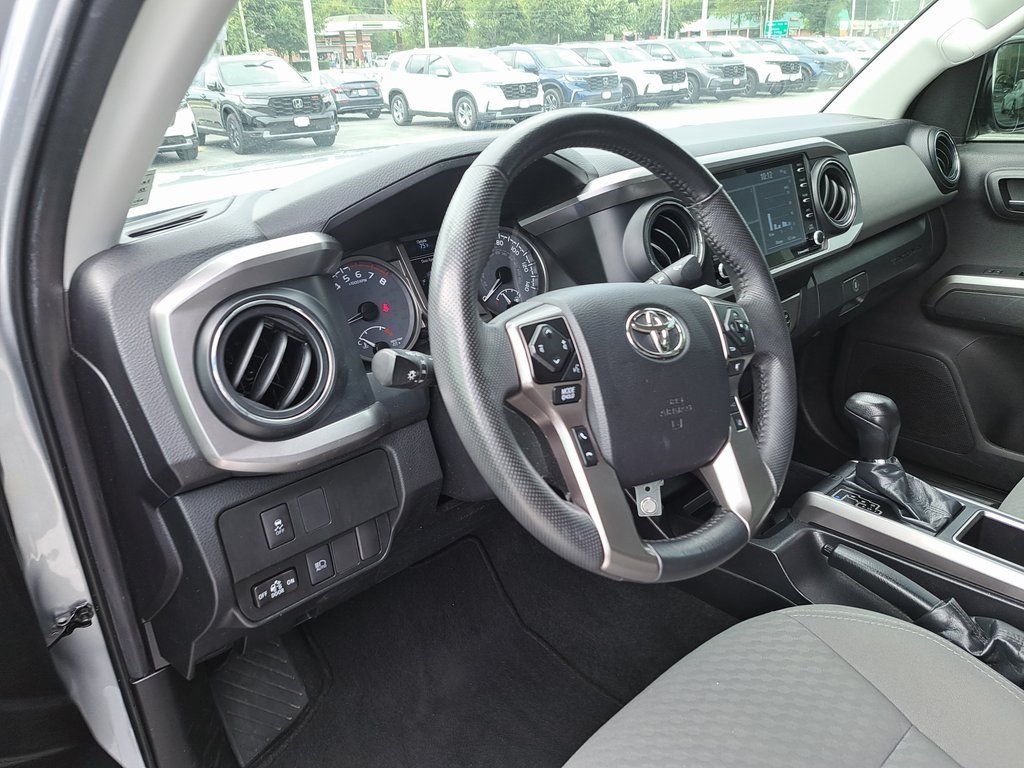 2022 Toyota Tacoma SR5 photo 4