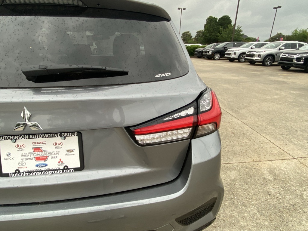 2024 Mitsubishi Outlander Sport ES photo 5