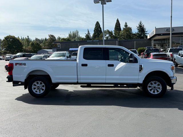 2021 Ford F-350 XLT photo 3