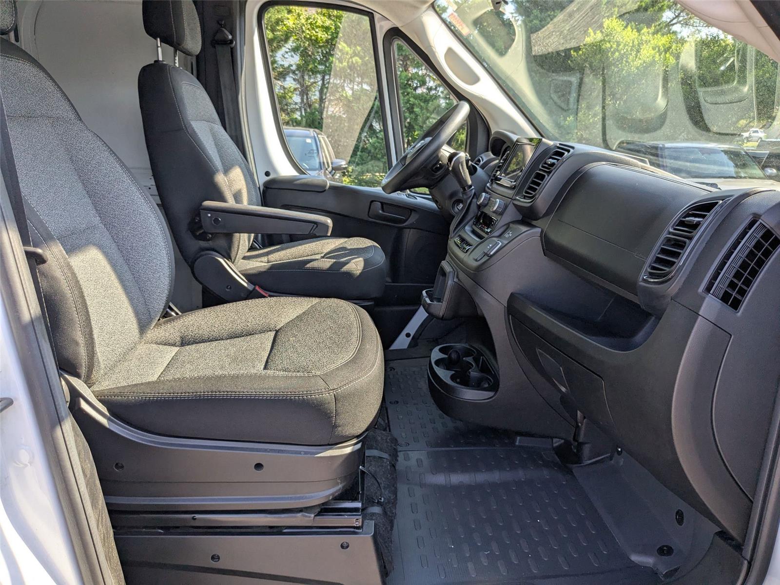 2023 Ram 2500 photo 30