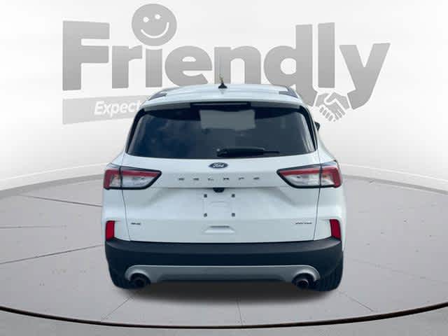 2020 Ford Escape SE photo 6