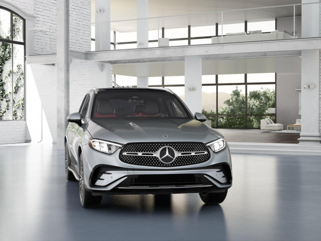 2026 Mercedes Benz GLC 300 photo 8
