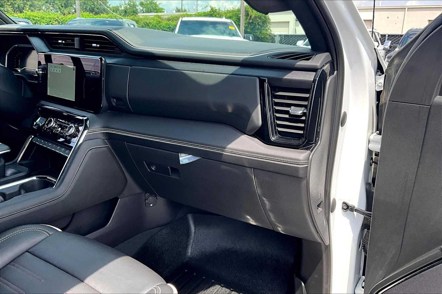2023 Gmc Sierra 1500 AT4X photo 17