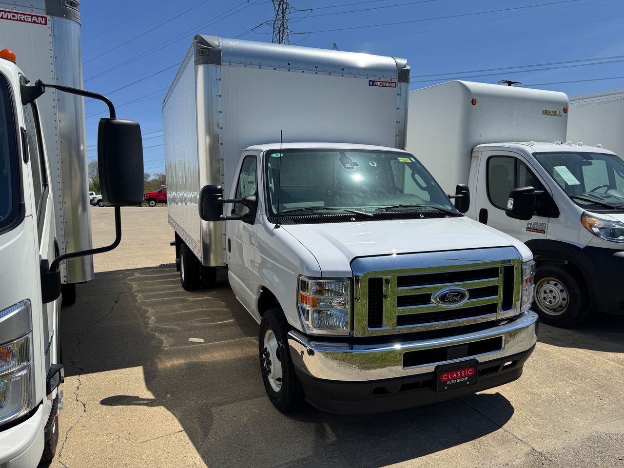 2025 Ford E-350 Base photo 3