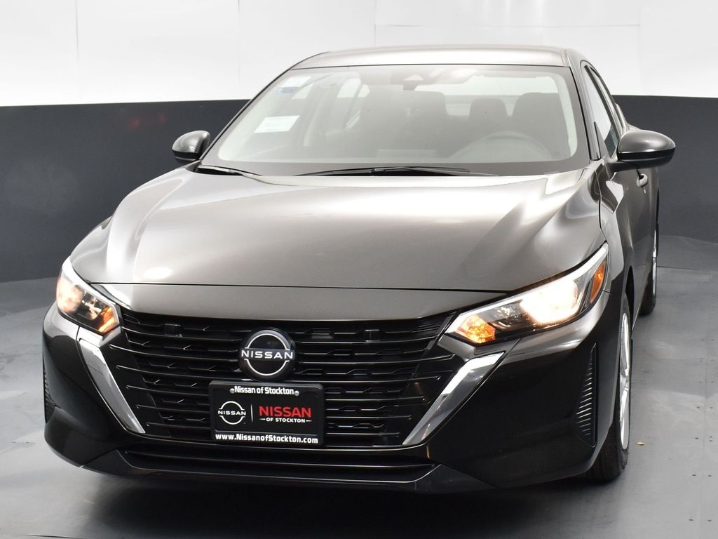 2025 Nissan Sentra S photo 5