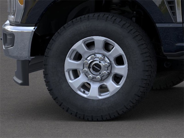 2025 Ford F-350 photo 18