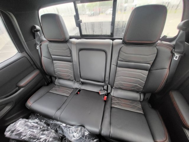 2025 Nissan Frontier PRO-4X photo 11