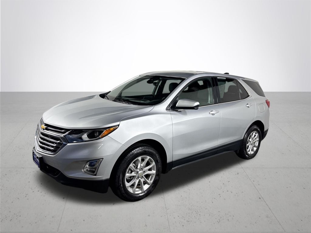 2020 Chevrolet Equinox LT photo 2