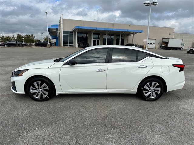 2025 Nissan Altima 2.5 S photo 4