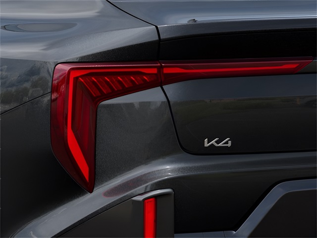 2025 Kia K4 GT-Line photo 11