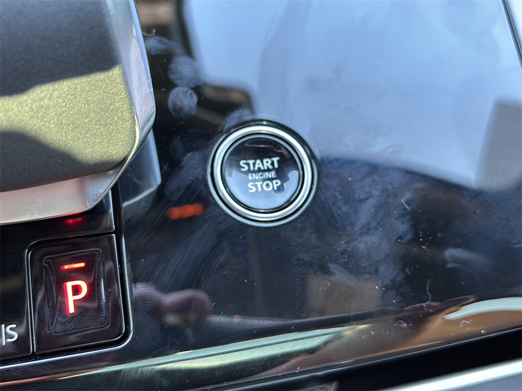 2025 Land Rover Range Rover Sport SE photo 20