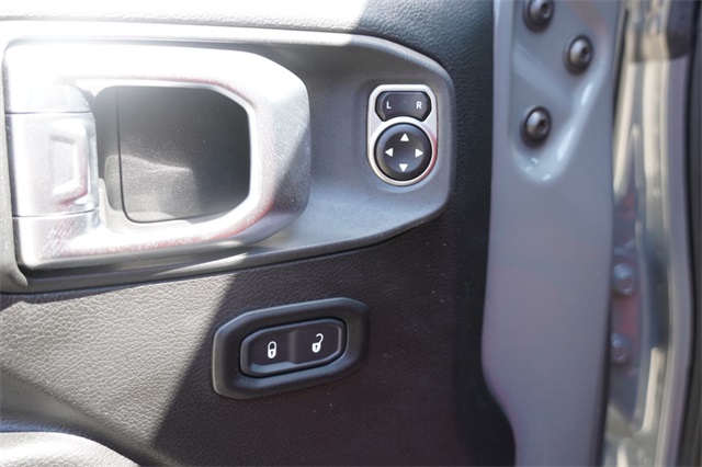 2022 Jeep Gladiator Rubicon photo 15