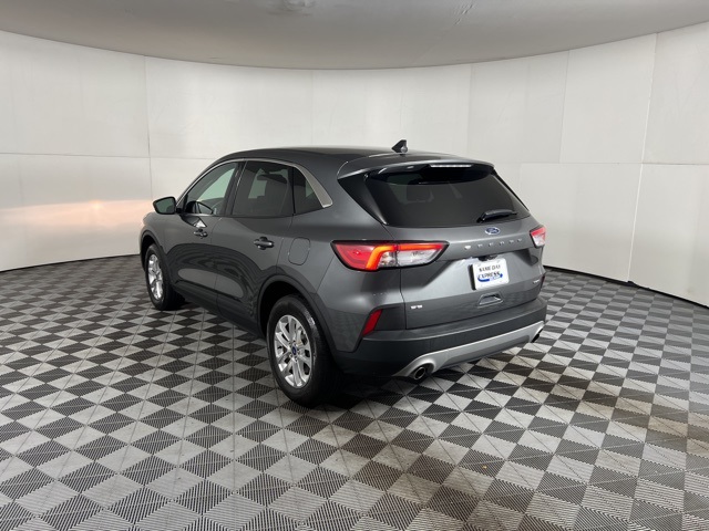 2022 Ford Escape SE photo 4
