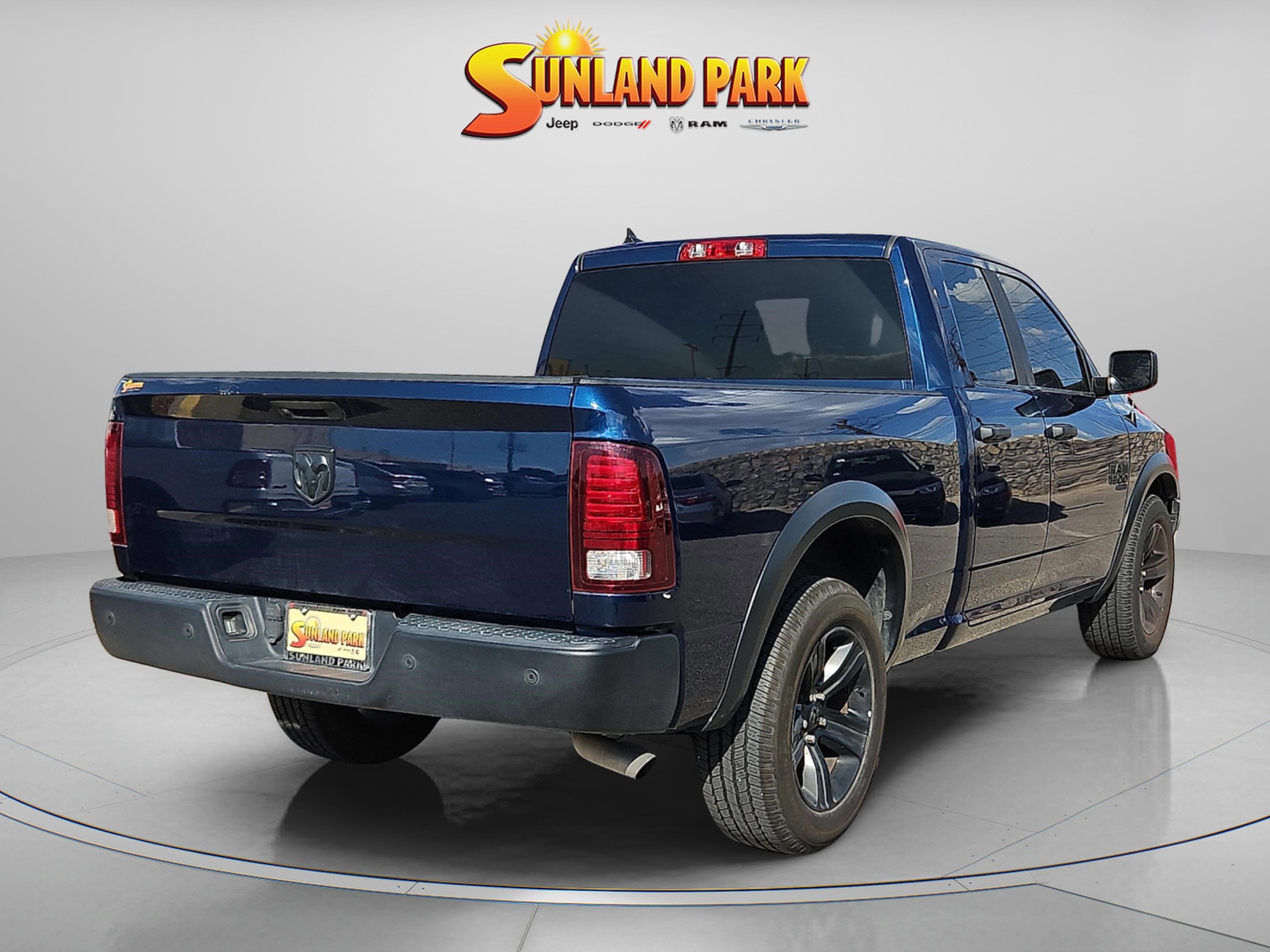 2022 Ram 1500 Classic Warlock photo 4