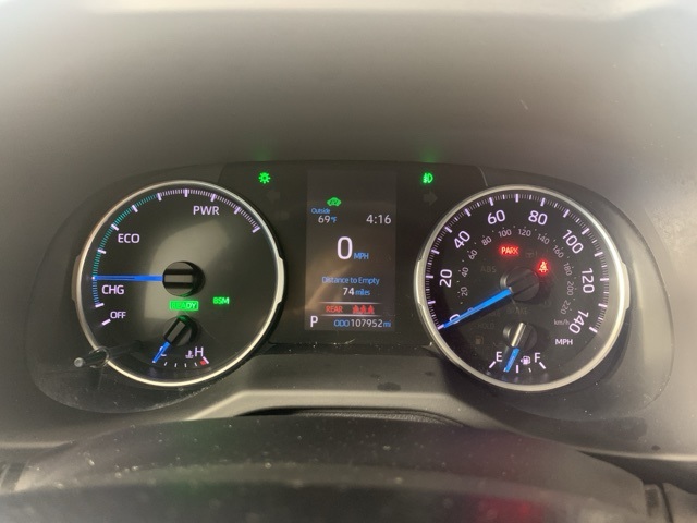 2021 Toyota RAV4 Hybrid XLE photo 16