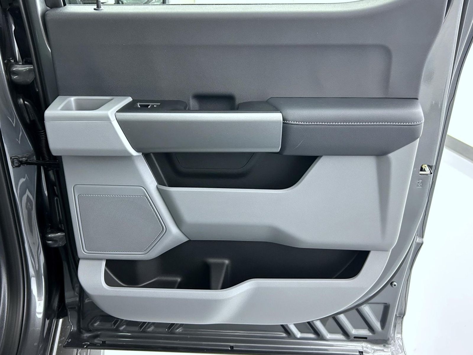 2026 Ford F-350 photo 17