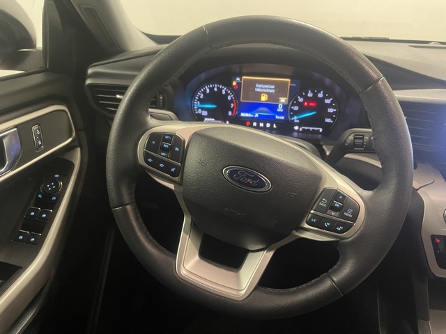 2024 Ford Explorer XLT photo 3