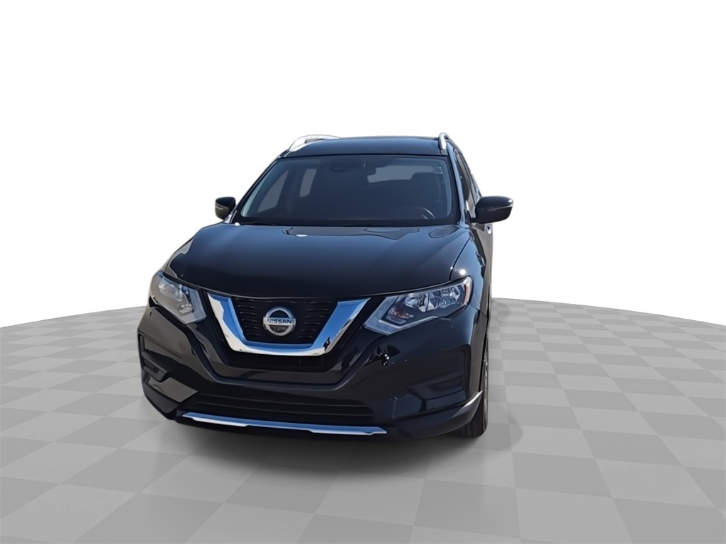 2019 Nissan Rogue SV photo 3