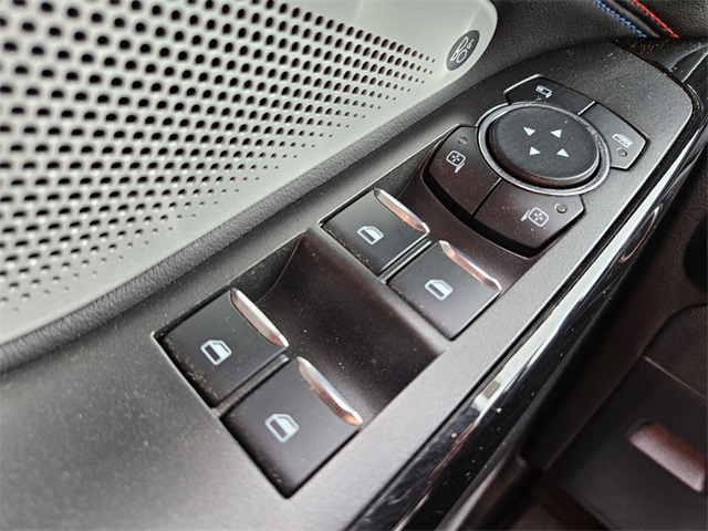 2024 Ford Explorer ST photo 31
