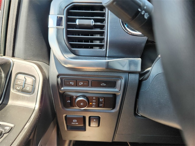 2023 Ford F-150 Lariat photo 18