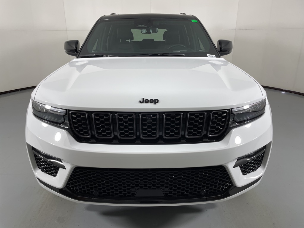 2025 Jeep Grand Cherokee Summit Reserve photo 3