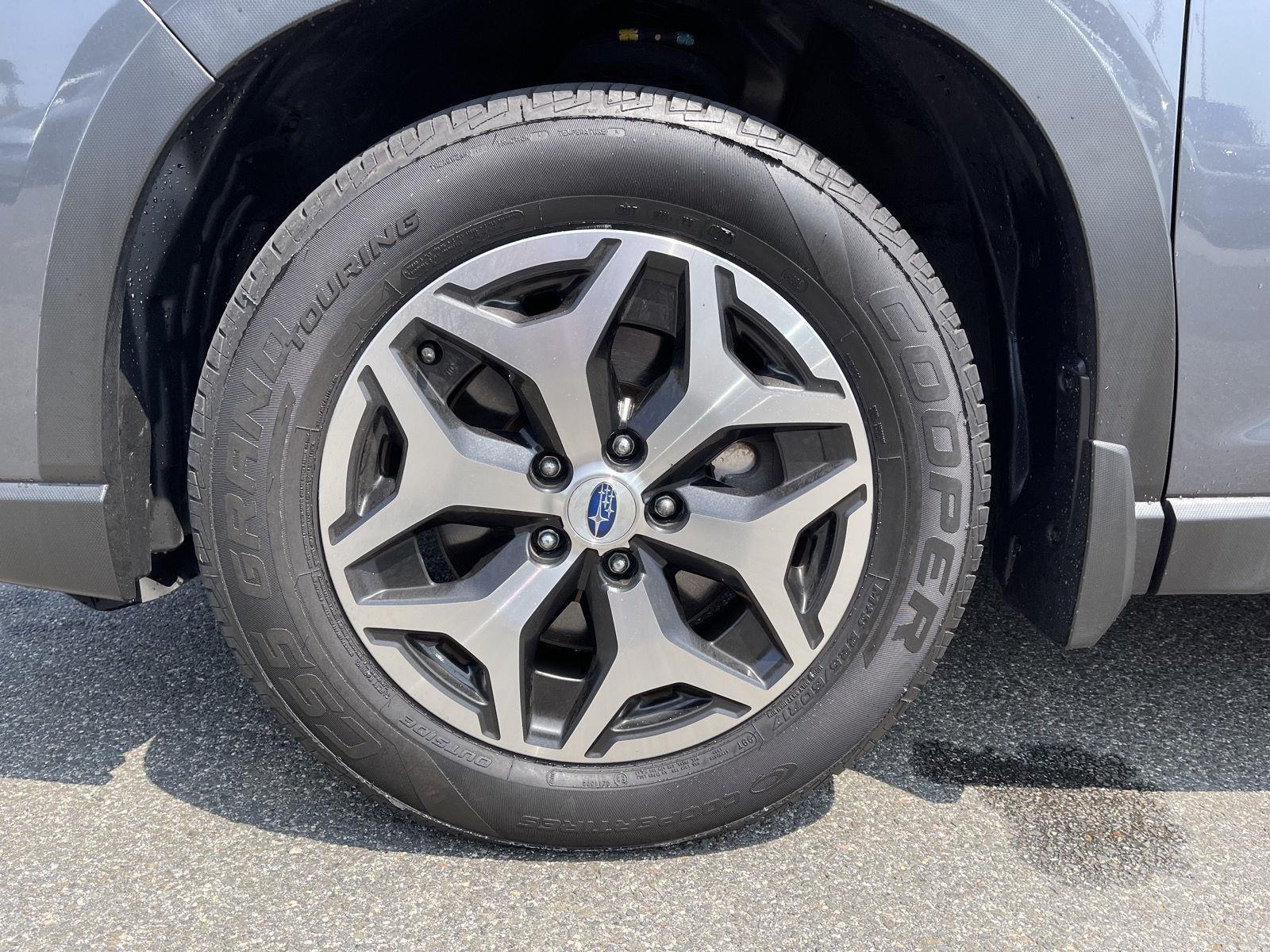 2021 Subaru Forester Premium photo 23