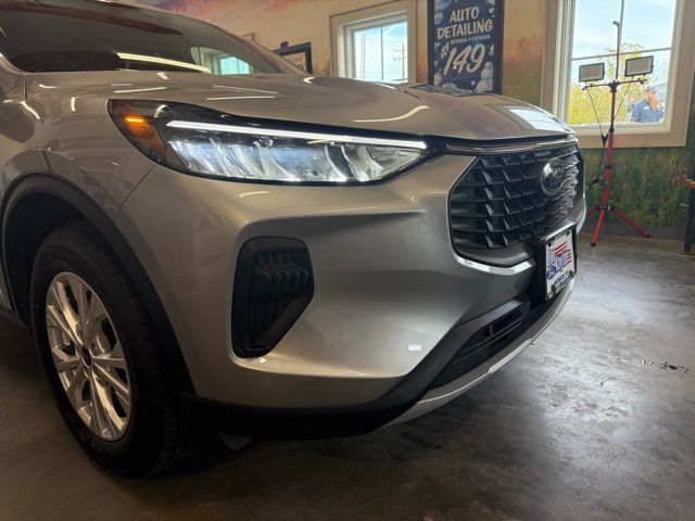 2024 Ford Escape Active photo 2