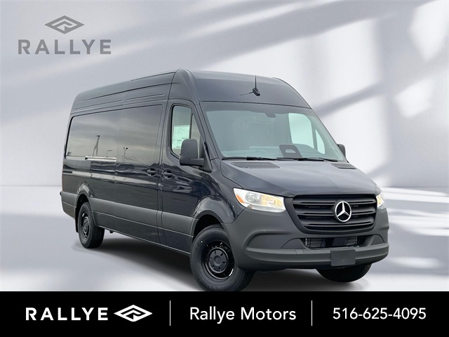 2026 Mercedes-Benz Sprinter Crew Van Base's photo