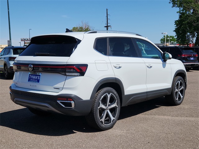 2025 Volkswagen Taos SEL photo 3