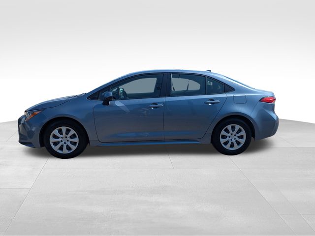 2023 Toyota Corolla LE photo 2