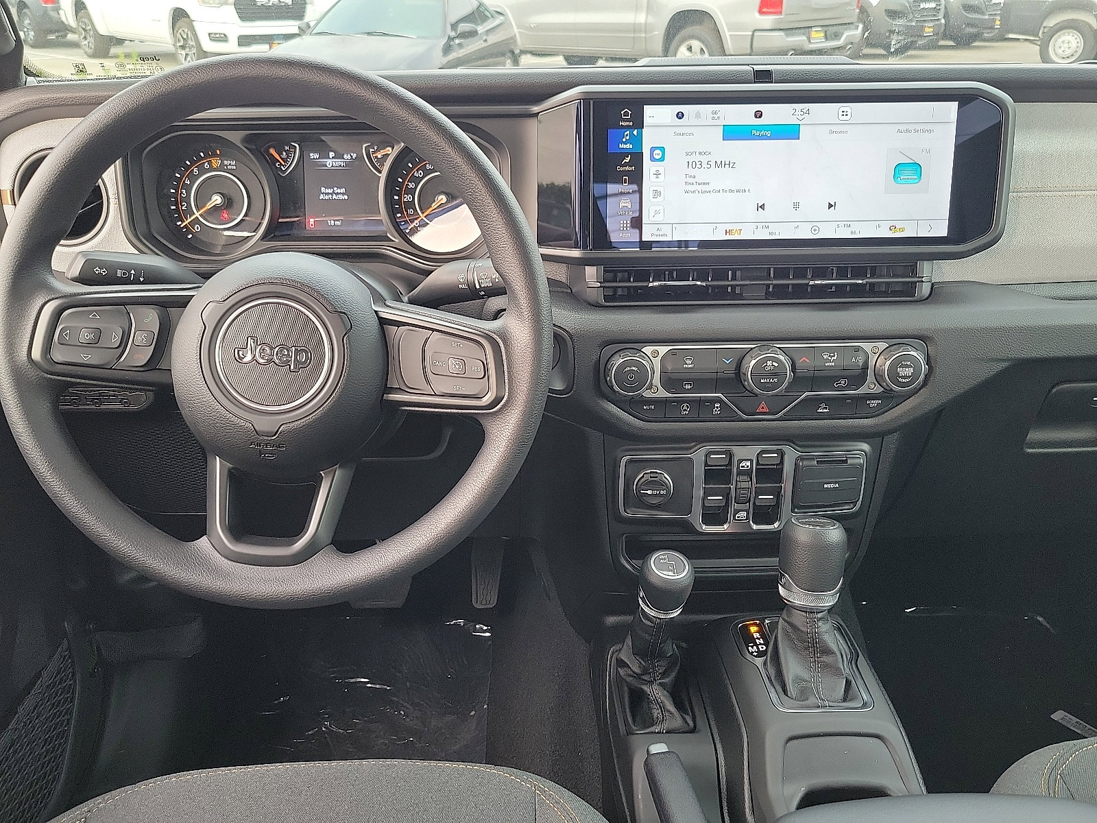 2025 Jeep Gladiator Sport photo 3