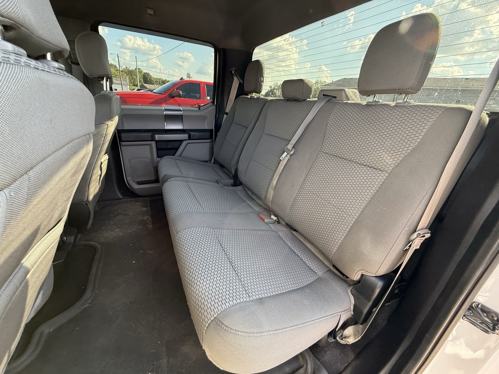 2019 Ford F-150 XLT photo 21