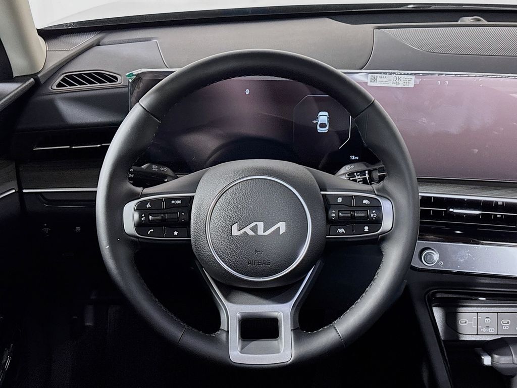 2025 Kia K5 EX photo 12
