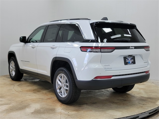 2025 Jeep Grand Cherokee Laredo X photo 5