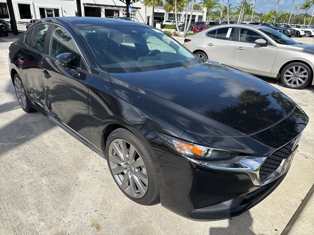 2022 Mazda Mazda3 Select photo 3