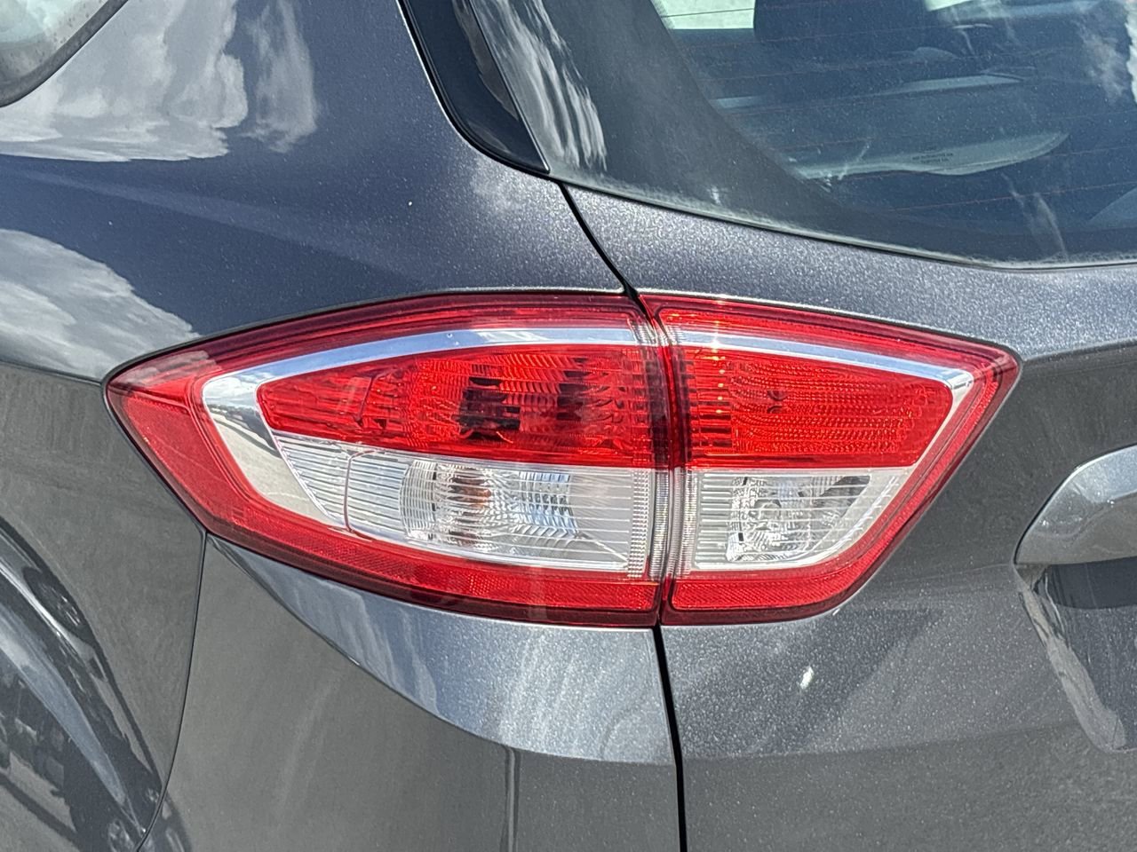 2017 Ford C-Max Hybrid SE photo 7