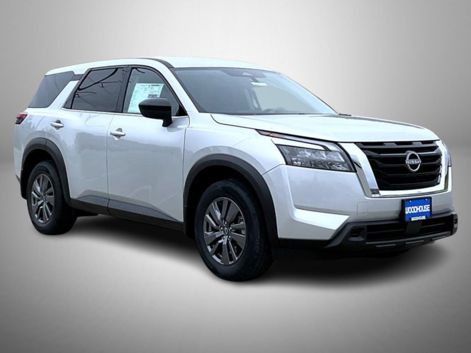 2025 Nissan Pathfinder S photo 3
