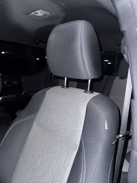 2023 Toyota Tacoma TRD Off-Road photo 29