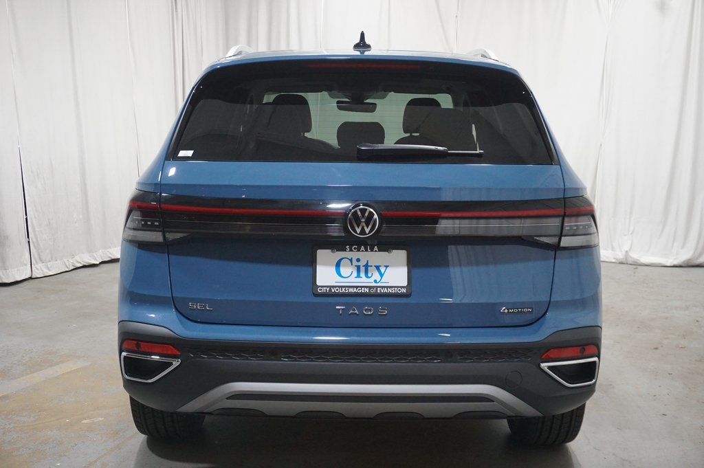 2025 Volkswagen Taos SEL photo 5