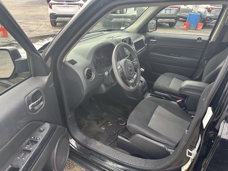 2015 Jeep Patriot Sport photo 3