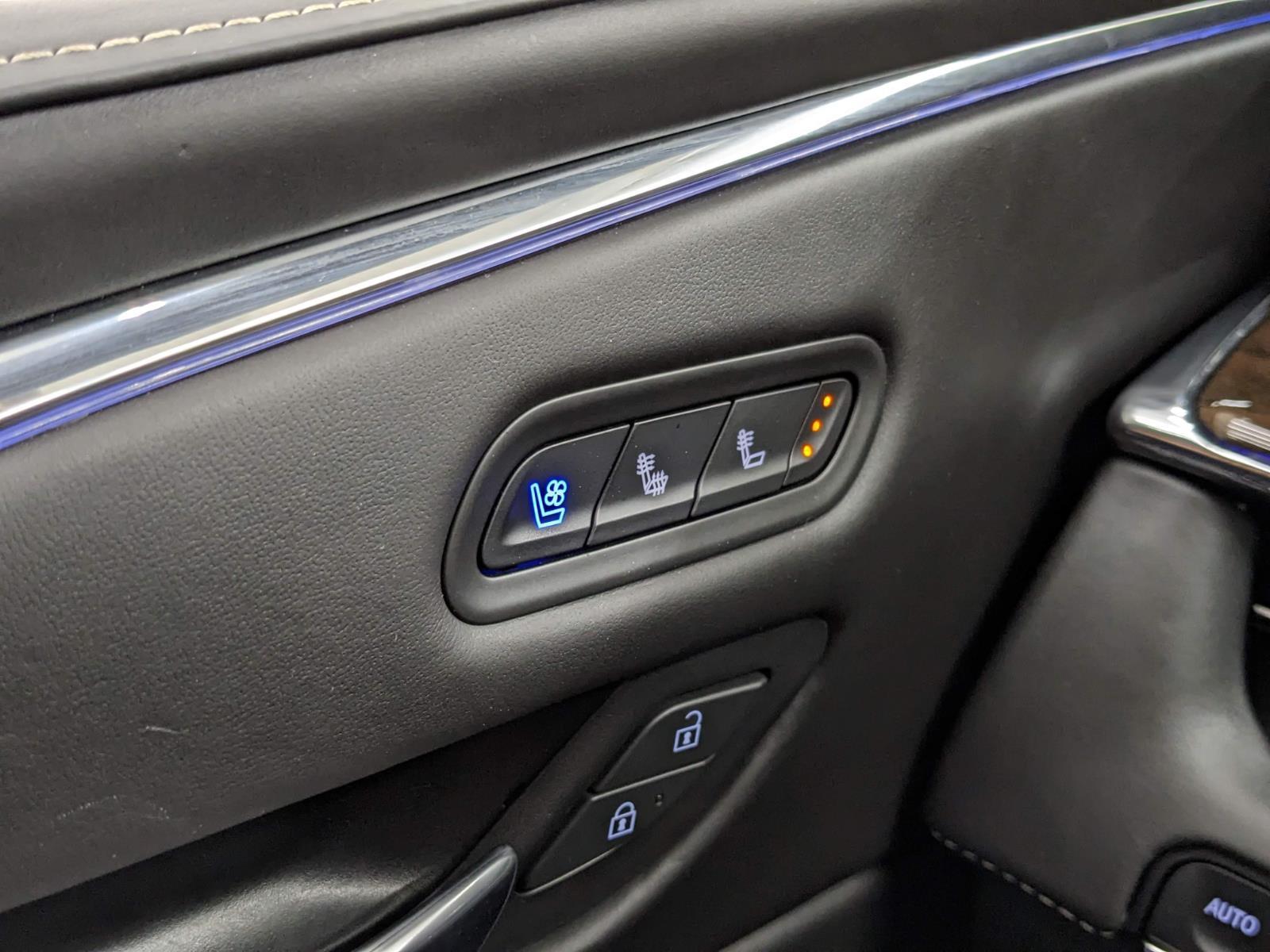 2024 Cadillac Escalade Sport Platinum photo 8