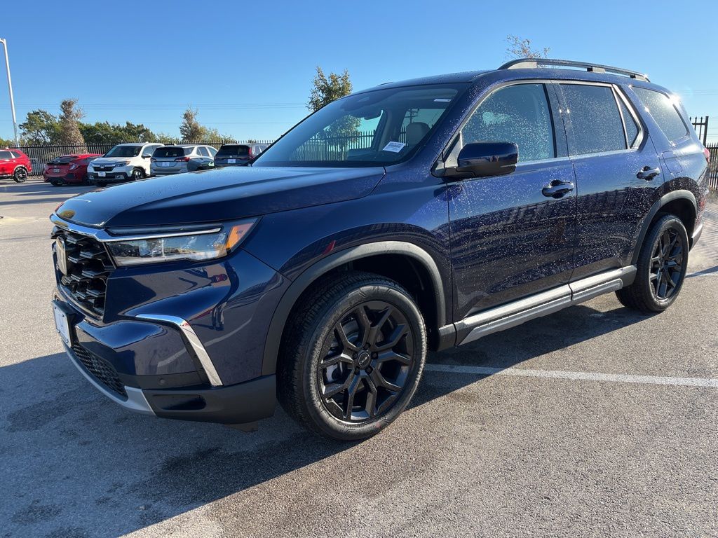 2025 Honda Pilot Touring's photo