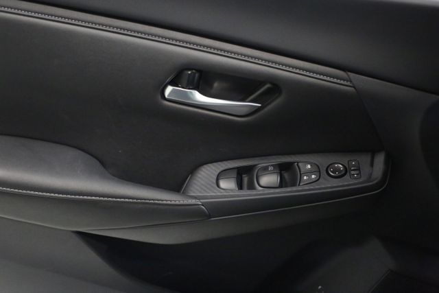 2025 Nissan Sentra SV photo 10