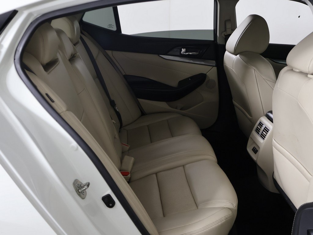 2019 Nissan Maxima SL photo 33